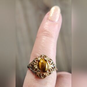 VINTAGE 18K GE TIGER EYE FILIGREE RING SIZE 6.5